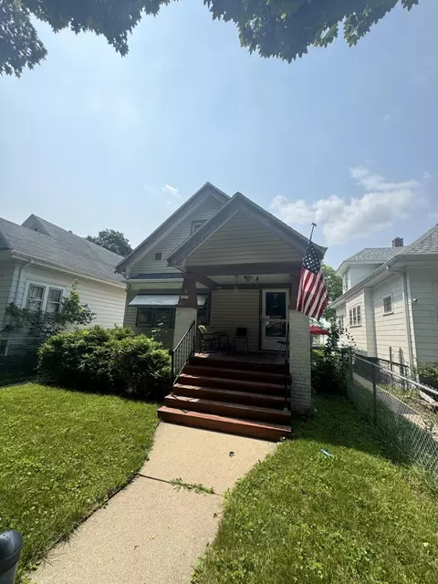 5315 N 39th, Milwaukee, WI 53209