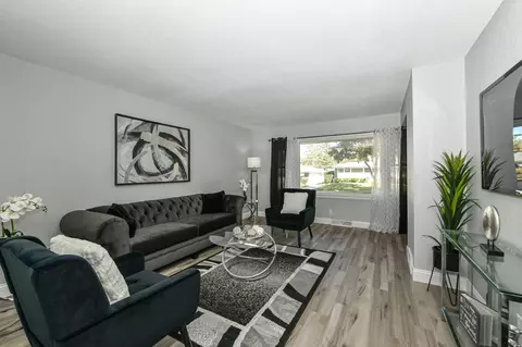 9635 W Kaul, Milwaukee, WI 53225