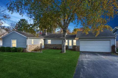 6980 N Longview, Glendale, WI 53209