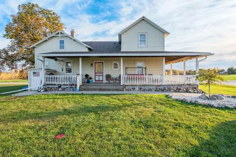 11724 County Line, Meeme, WI 53015