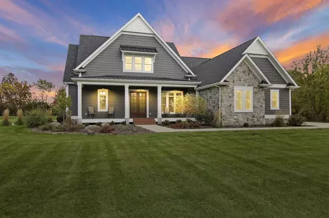 11 N Westwood, Burlington, WI 53105