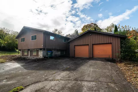 5891 Fleming, Greendale, WI 53129