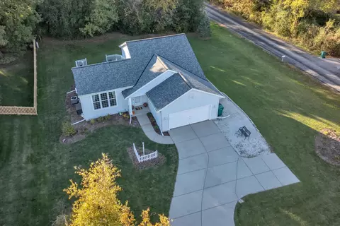 w178n5183 Roseway, Menomonee Falls, WI 53051