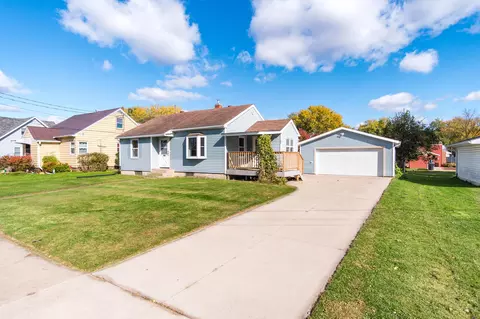 151 W West, Salem, WI 54669