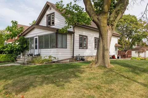 2184 S 90th, West Allis, WI 53227