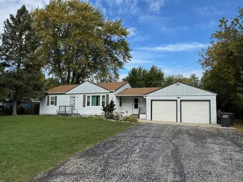 7828 W Puetz, Franklin, WI 53132