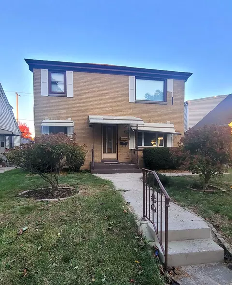 3328 S 26th #3330, Milwaukee, WI 53215