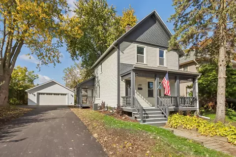1033 12th, Grafton, WI 53024