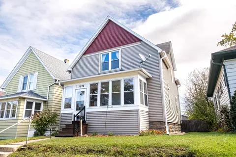 1222 S 58th, West Allis, WI 53214