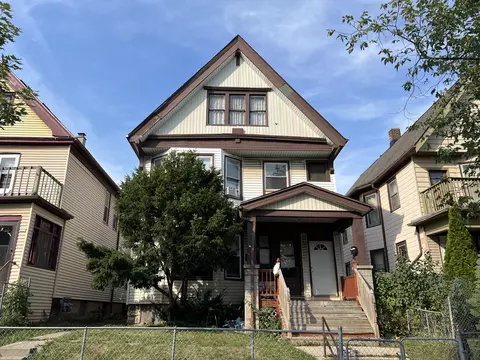 801 S 32nd #803, Milwaukee, WI 53215