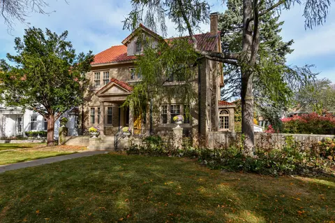 2316 E Newberry, Milwaukee, WI 53211