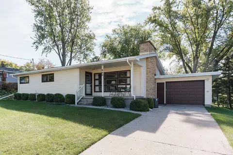 223 E Spaulding, Watertown, WI 53098