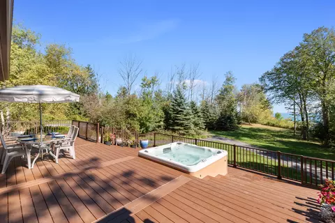 735 Lake, Port Washington, WI 53074