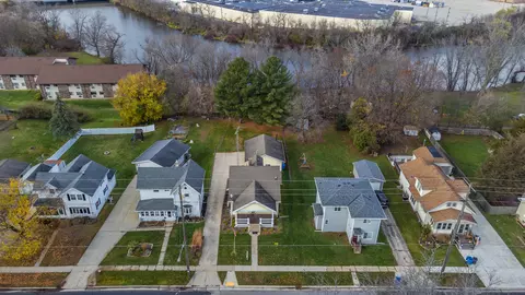 1134 River, Watertown, WI 53094