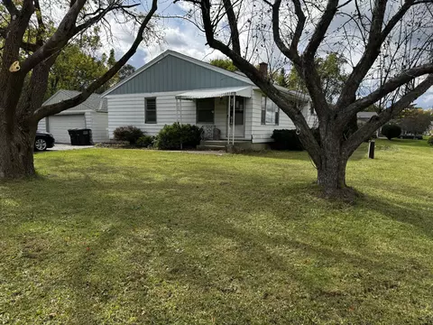 4615 W Rawson, Franklin, WI 53132