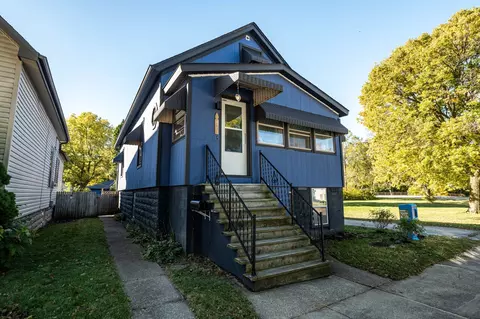 1425 Missouri, South Milwaukee, WI 53172