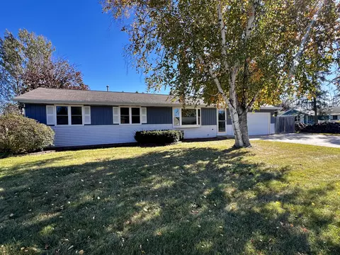 411 Zuider, Oostburg, WI 53070