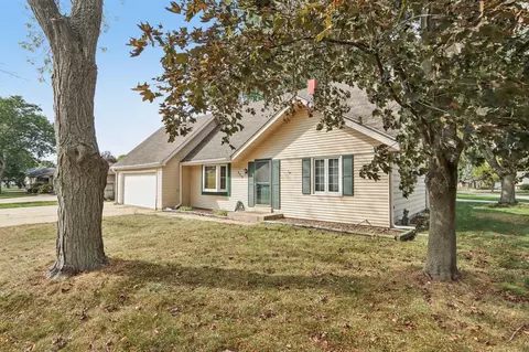 118 Willow, Hartland, WI 53029