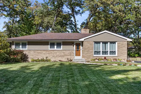 4518 Beverly, Kenosha, WI 53142