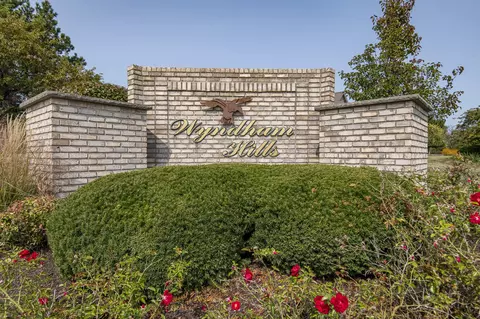 9098 W Kensington, Franklin, WI 53132