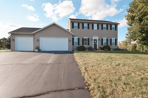 n783 Twin Knolls Drive, Koshkonong, WI 53538