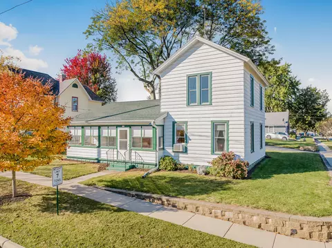 561 Sumner, Genoa City, WI 53128