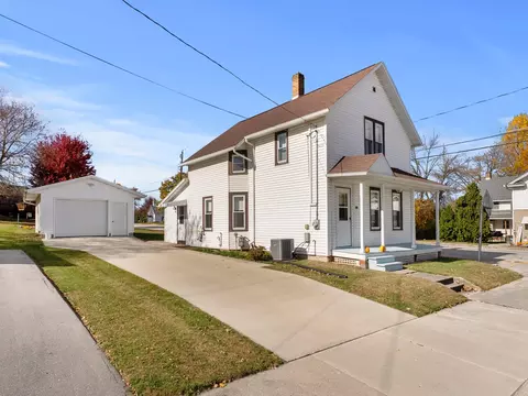 102 S 2nd, Saint Nazianz, WI 54232
