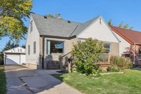 3733 S 21st, Milwaukee, WI 53221