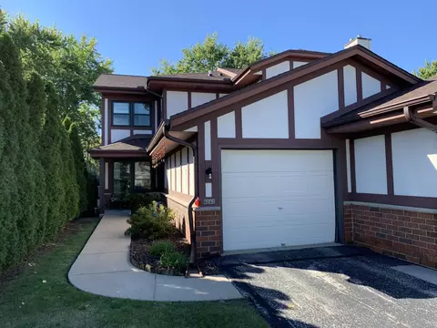 8247 S 88th, Franklin, WI 53132
