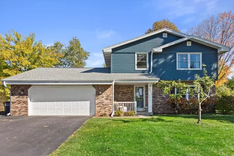 1055 Hancock, Oconomowoc, WI 53066