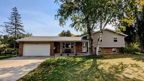 2221 Steward, Sun Prairie, WI 53590