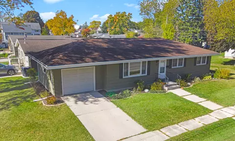 422 South, Plymouth, WI 53073