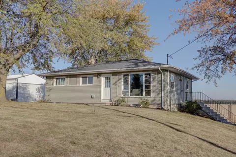 4870 State Highway 33, West Bend, WI 53095