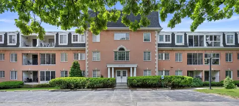 12980 W Bluemound #205, Elm Grove, WI 53122