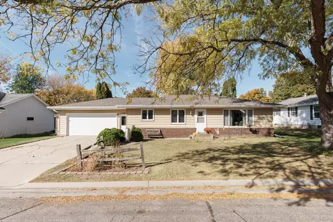 414 Dorothy, Watertown, WI 53094
