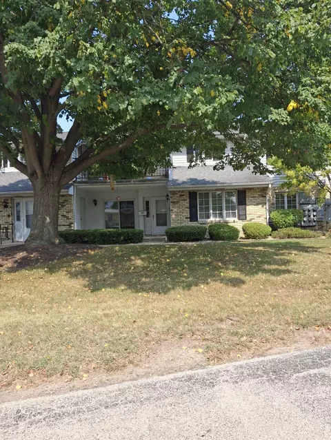 3018 86th #102, Kenosha, WI 53142