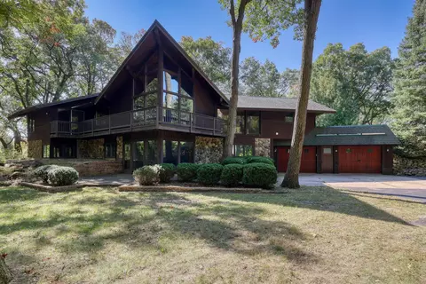 329 N Elias, Wales, WI 53183