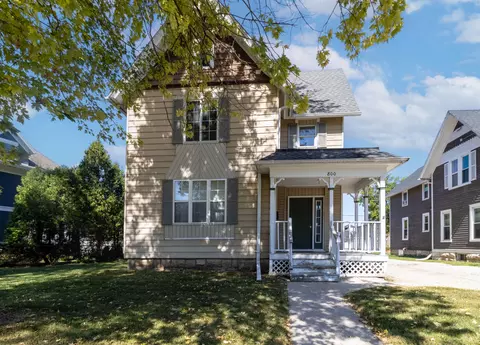800 Lincoln, Waukesha, WI 53186