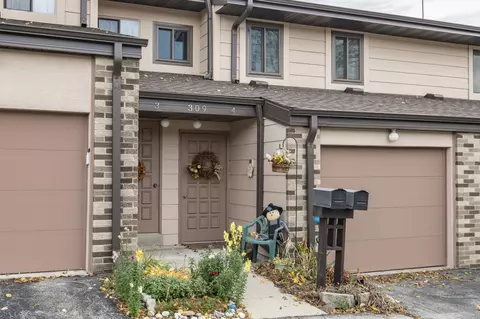 309 Cheviot Chase #4, Waukesha, WI 53186