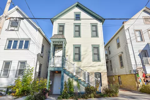 1146 E Kane, Milwaukee, WI 53202
