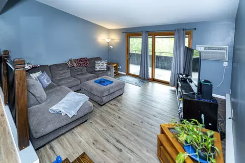 8701 W Oklahoma #C, Milwaukee, WI 53227