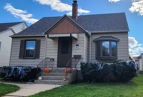 1411 Marshall, South Milwaukee, WI 53172