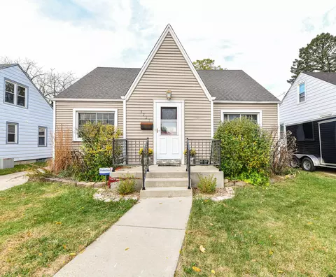 7730 18th, Kenosha, WI 53143