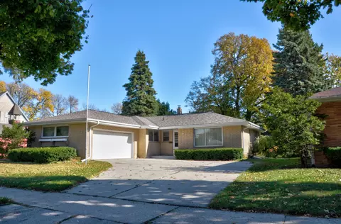 4318 S Taylor, Milwaukee, WI 53207