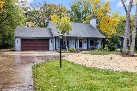 1276 Wilderness, Delafield, WI 53018