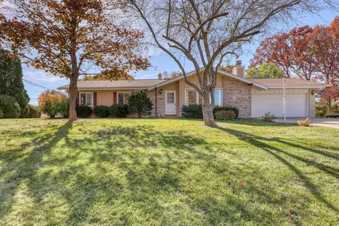 17725 Senlac, Brookfield, WI 53045