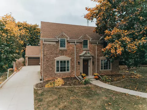 1021 Lincoln, Manitowoc, WI 54220
