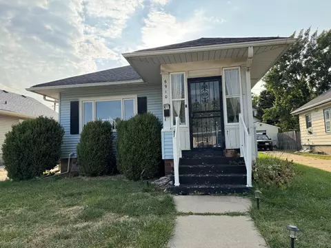 6910 37th, Kenosha, WI 53142
