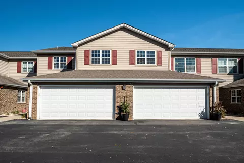 825 Stonefield #106, Mount Pleasant, WI 53406