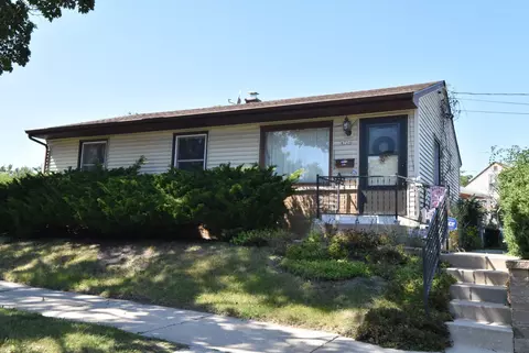 4726 W Crawford, Milwaukee, WI 53220
